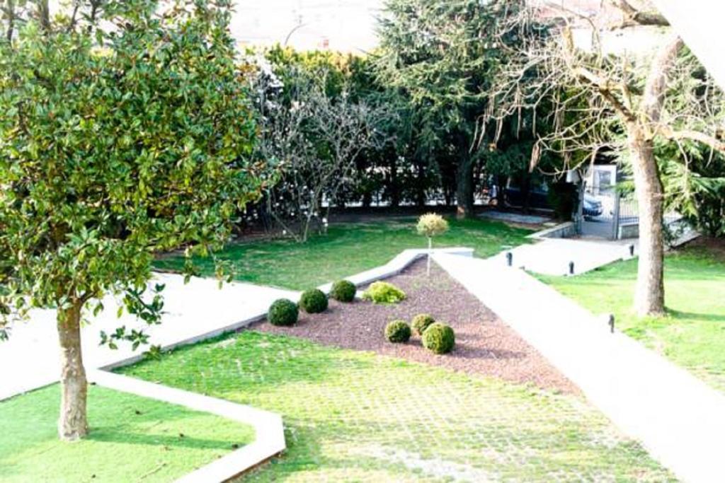 Villa Magnolie Corbetta Bagian luar foto